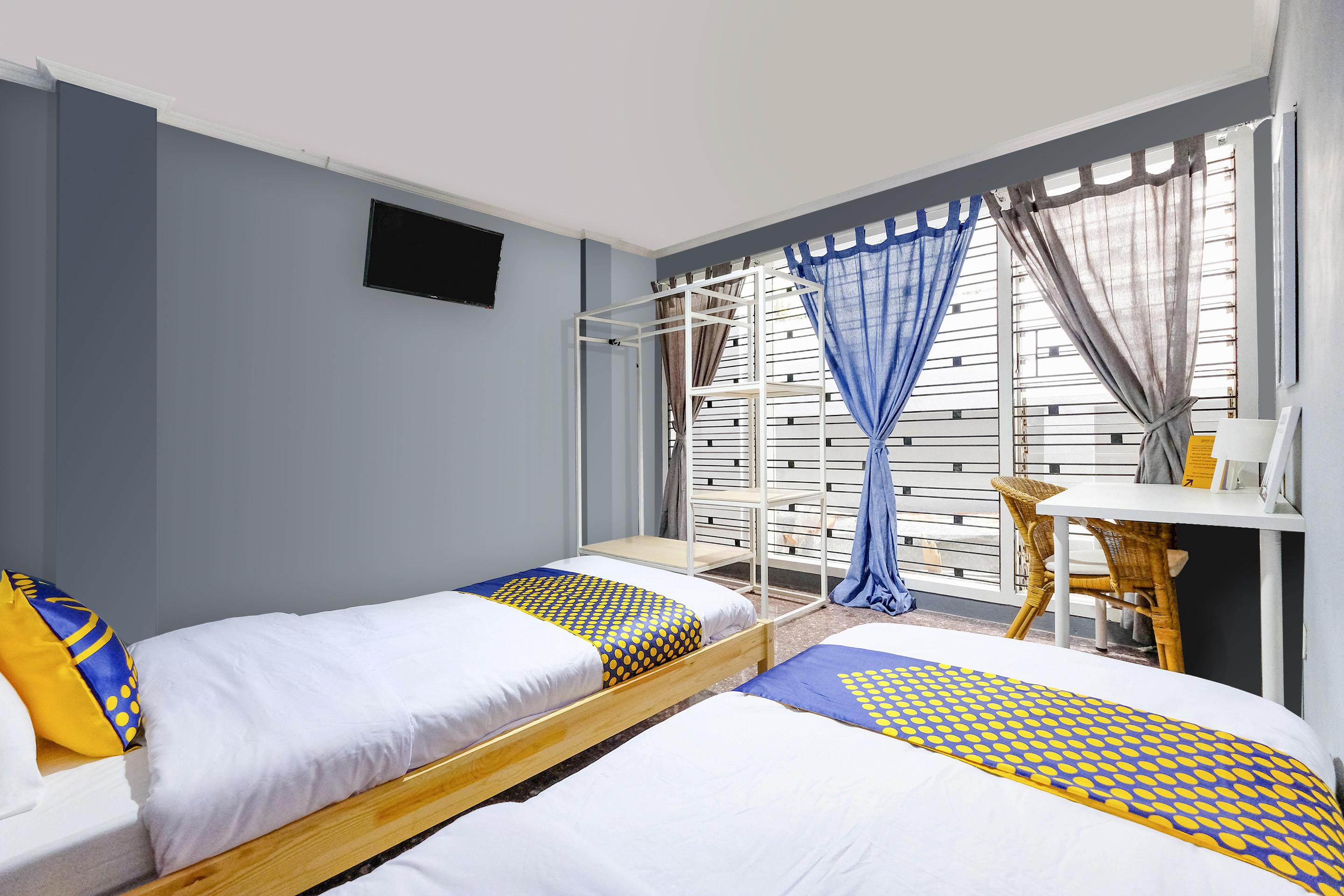 SPOT ON 2281 Omajo Hotell Semarang Exteriör bild